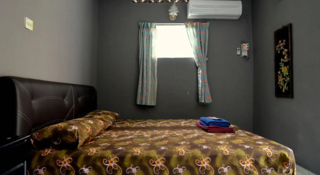 Zackry Guest House, Rezerwuj Pensjonat Pantai Cenang 