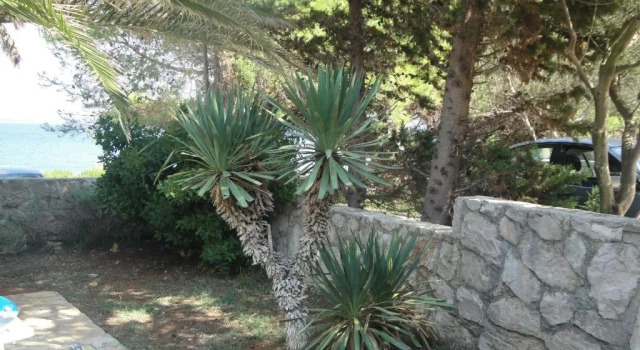 Коттедж с 3 комнатами Holiday Home Mirna