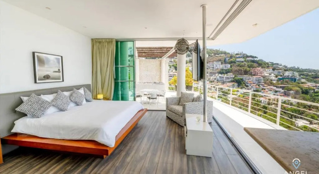 Вилла Opulent Casa Utopia with 290 degrees Jaw-Dropping Ocean Views