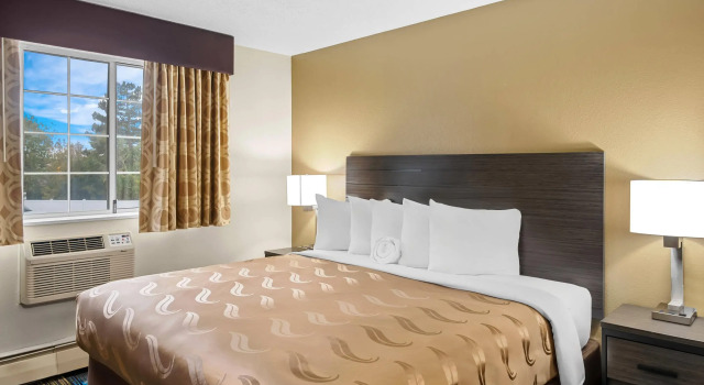 Люкс Rodeway Inn Grandville - Grand Rapids