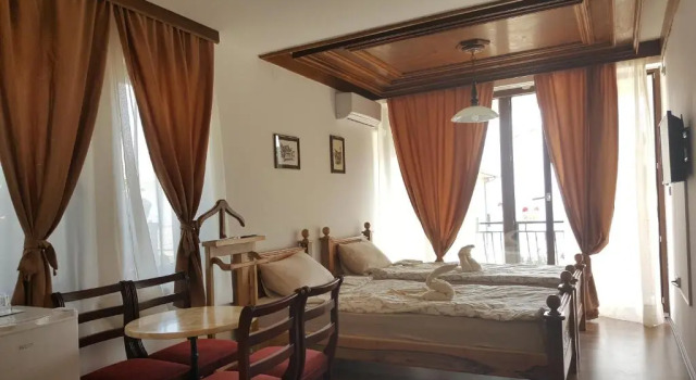 Трёхместный номер Standard с балконом Villa Srma OHRİD