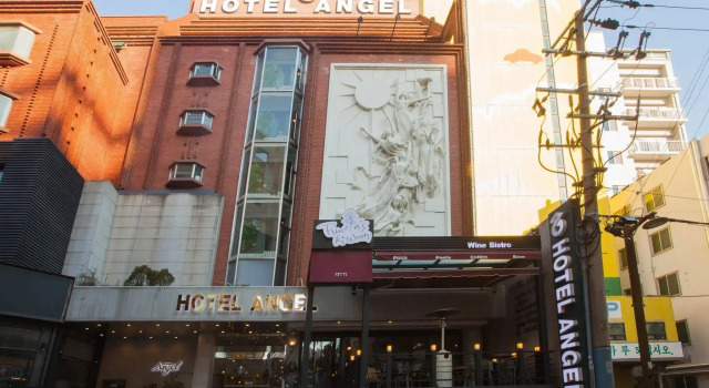 Angel Hotel