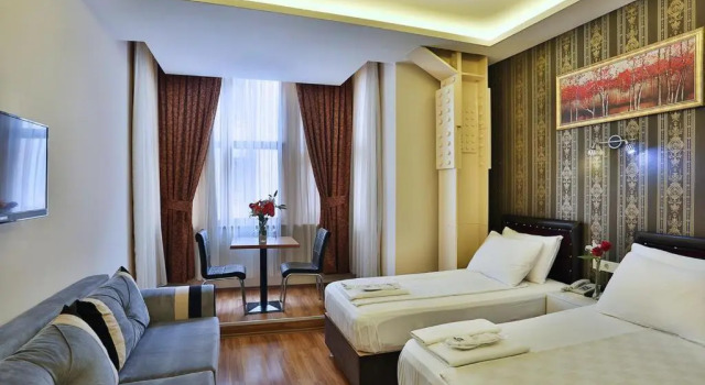 Трёхместный номер Economy Gh Suites Taxim Hotel