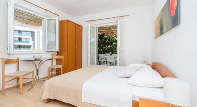 Apartments and Rooms Jokovic-double Room With Terrace and Partial Sea View