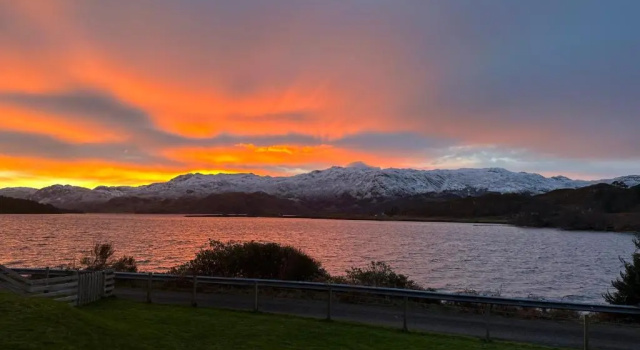 Апартаменты Loch Morar Private Suite