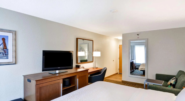 Двухместный номер Hampton Inn Memphis-Poplar