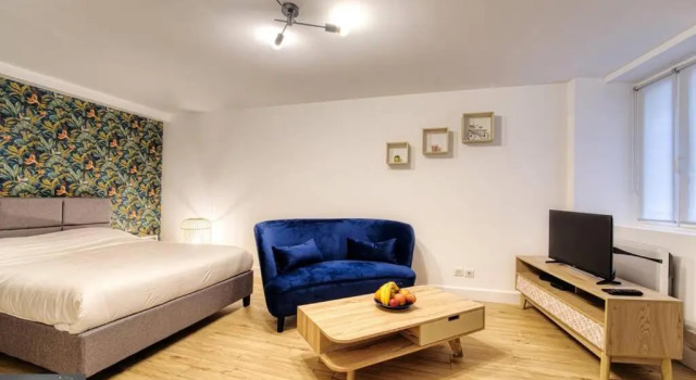Charmant Studio au coeur de Metz (unenuitametz), Забронировать Апартаменты/квартира Отели в центре Мец, в центре