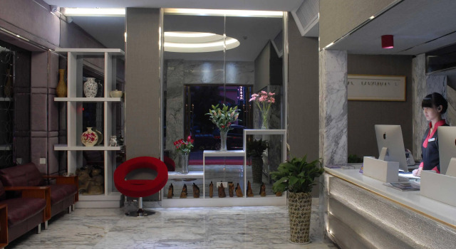 Ba Fei Choice Hotel, Забронировать Отель Отели Лунхуа с парковкой, Парковка