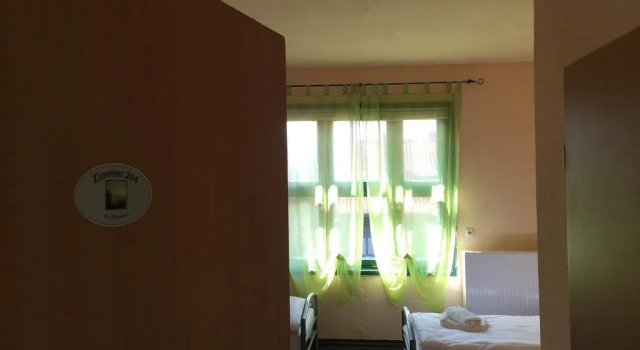Pension am Gegenstein, Prenota Hotel Hotel a Garz con parcheggio, Parcheggio