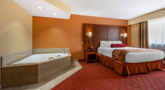 Двухместный люкс c 1 комнатой Best Western Plus Georgetown Corporate Center Hotel