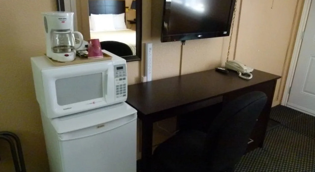 Четырёхместный номер Comfort Country Squire Motel