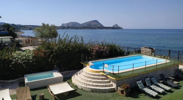 Вилла Villa Silvia by Ville in Palermo