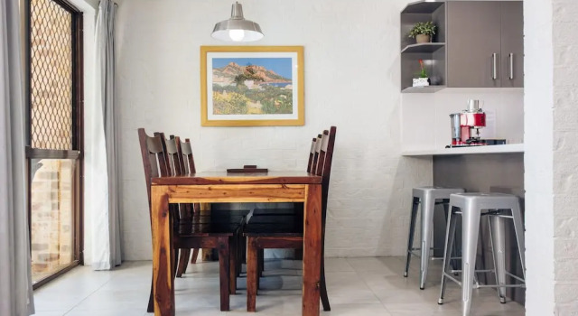 Nicholli, Bay Parklands, Unit 21/2 Gowrie Avenue