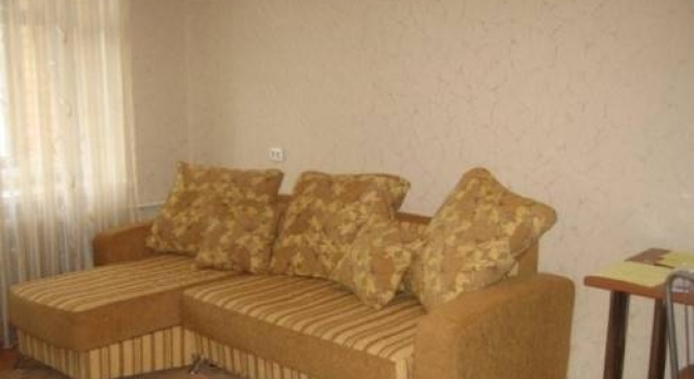 Near Railway Station, Rezerwuj Hotel Dzerzhinsky City District 