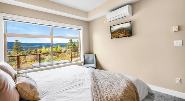 Top Floor Condo at Amenity Rich Resort, Buchen Sie Resort Hotels in British Columbia mit Pool, Schwimmbad