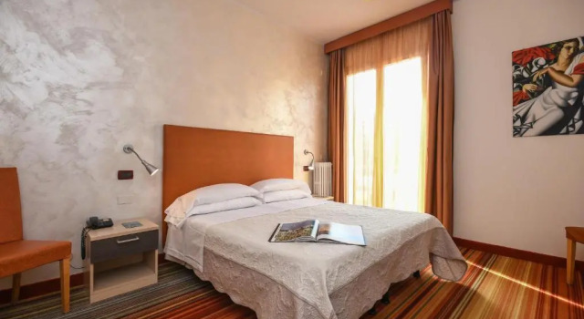 Двухместный номер Standard с балконом Hi Hotels Sirmione - Lakeview Pool