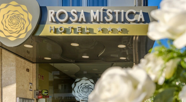 Hotel Rosa Mística by Umbral