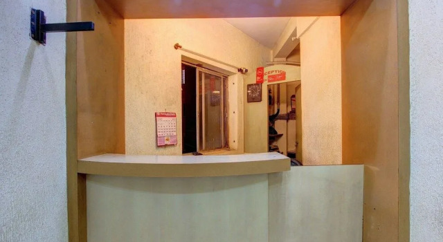 OYO 22503 Hotel Residency Gate
