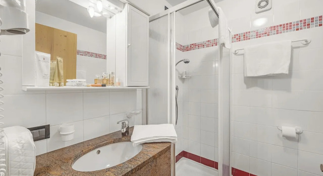 Семейная студия с балконом Aparthotel Majestic