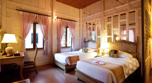 Коттедж с 4 комнатами Methavalai Hotel
