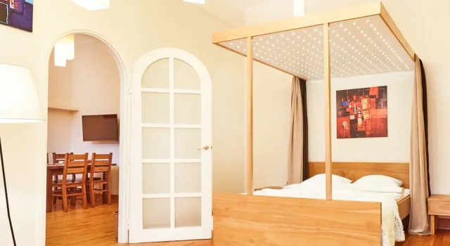 Stylish 2 bed apt Morsztynowska street, Забронировать Отель Отели Кракова 3 звезды, рядом с Ботанический сад Ягеллонского университета, 3*