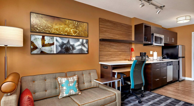 Четырёхместная студия TownePlace Suites by Marriott Fort McMurray