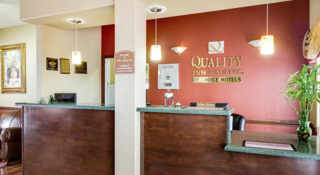 Quality Inn & Suites Eagle Pass