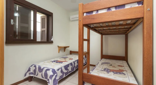 Aluguel Casa 4 quartos 1 suite frente mar 016, Забронировать Дом для отпуска Бомбиньяс Санта-Катарина