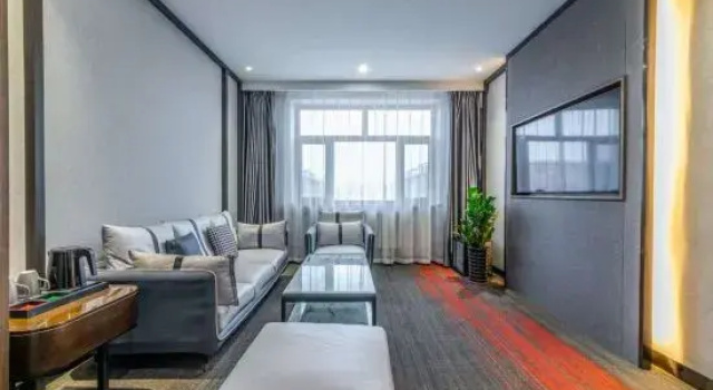 Двухместный люкс Comfort Heilongchen Business Hotel (Heihe Railway Station)