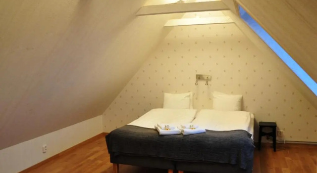 Nils Holgerssongården, Rezervați Hotel Skurup Lagos