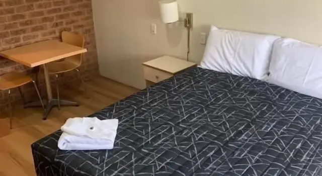 Двухместный номер Standard Colonial Motor Inn
