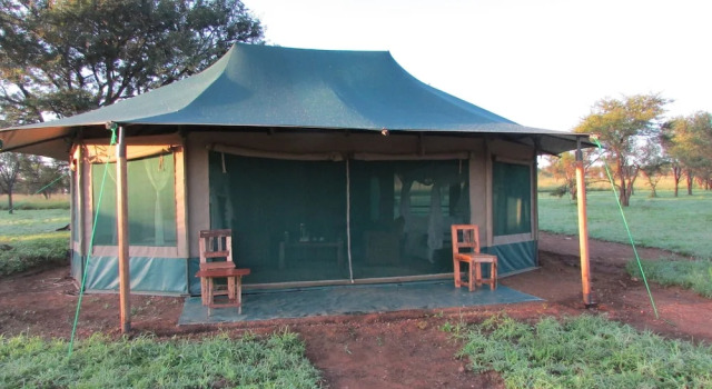 Трёхместный номер Luxury Osero Serengeti Luxury Tented Camp