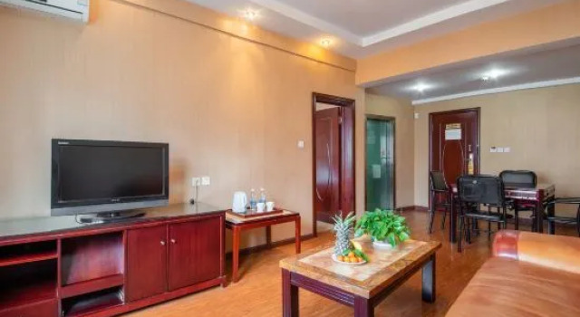 Люкс Deluxe Jiaxin Mingzhu Hotel (Kunming Expo Garden Branch)