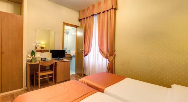 Двухместный номер Flower Garden Hotel