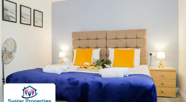 Syster Properties- Leicester Large 3 double bedroom Home