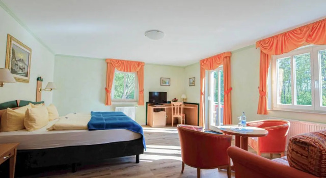 Двухместный номер Standard с балконом Hotel Dünenschloss