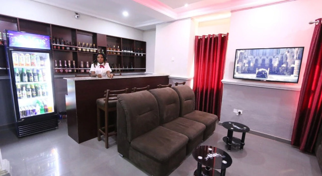 Iyore Grand Hotel & Suites 2