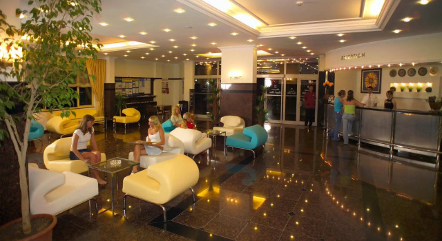 Kleopatra Royal Palm Hotel