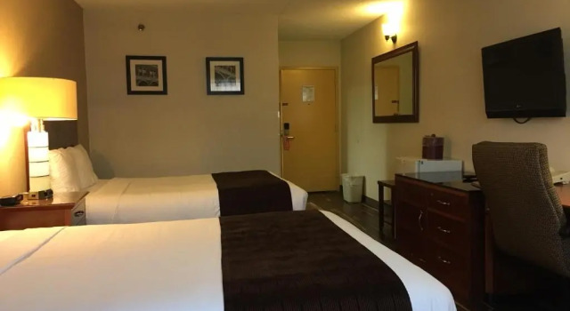Двухместный номер Standard Floral Park Motor Lodge