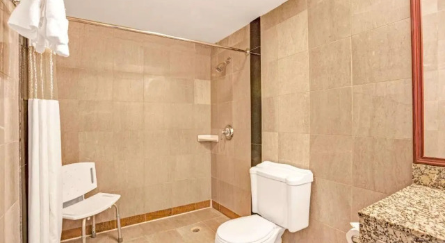 Номер Standard с видом на город Baymont by Wyndham Bremerton WA