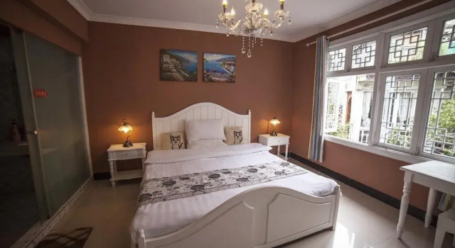 Fenghuang Jianghu Inn, Rezervovat Hotel Levné hotely v Feng-chuang