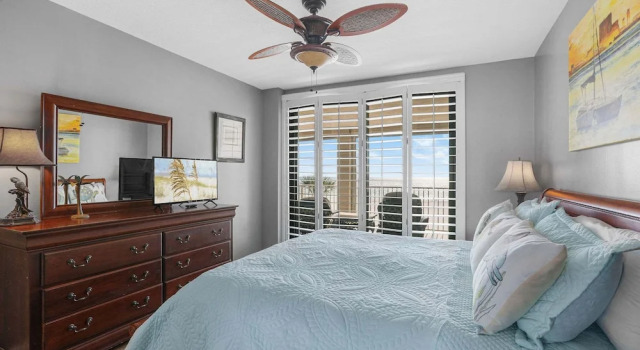 Апартаменты Pelican Pointe 301- Corner Unit 3rd Floor Gulf-front