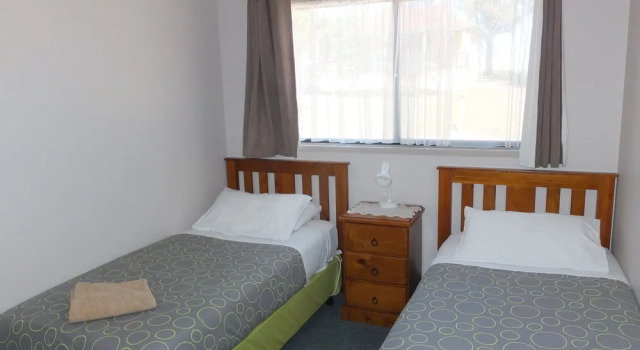 Lakes Entrance Country Cottages, Забронировать Отель Отели Gippsland 3 звезды, 3*