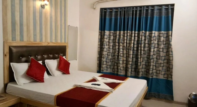 Orange Inn, Забронировать Отель Отели штата Махараштры 3 звезды, 3*