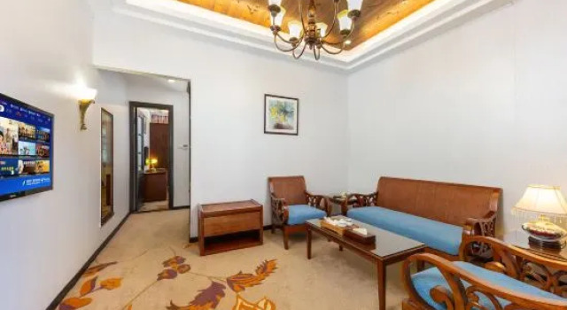 Семейный люкс с балконом Juchunyuan Hotel (Fuzhou Sanfang Qixiang)