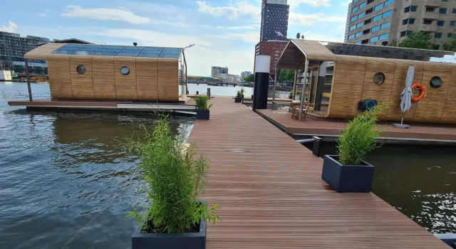 Коттедж Wikkelboats at Floating Rotterdam Rijnhaven