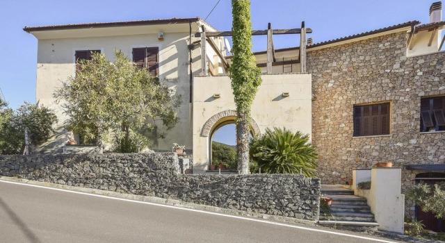 Stunning Home In Vado Ligure With Wifi, Забронировать Отель Отели Вадо-Лигуре 3 звезды, 3*