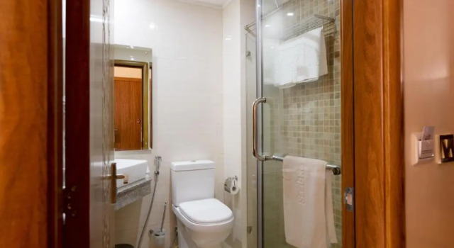 Номер Standard Saab Royale Hotel