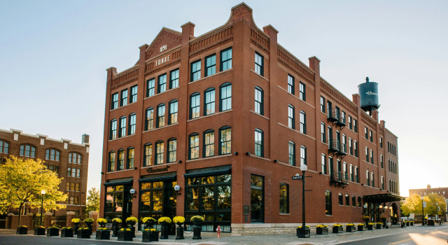 The Charmant Hotel, Book Hotel Hoteller i La Crosse med morgenmad, Morgenmad