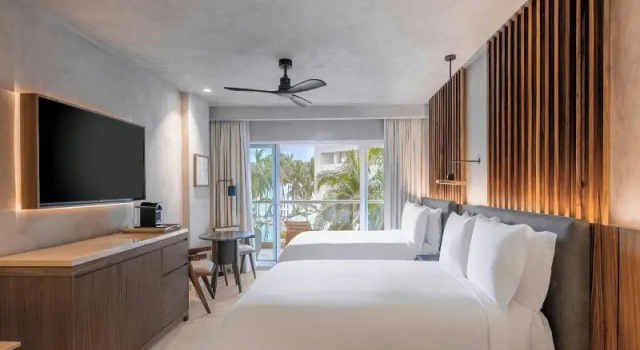 Четырёхместный номер Deluxe с балконом и с видом на океан Almare, a Luxury Collection Resort, Isla Mujeres Cancun, Adult All-Inclusive